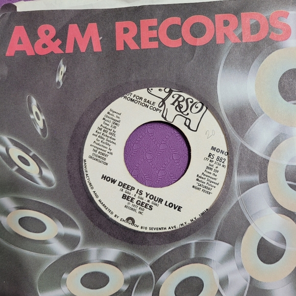The Bee Gees "How Deep is Your Love" 45 rpm, Stereo Side 1, Mono Side 2! - Picture 2 of 3